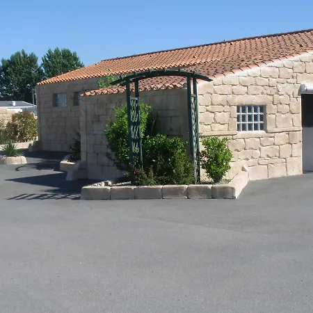 Camping Les Jonquilles *